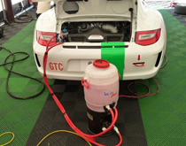 賽車(chē)PITSTOP地面地墊材料，綠色和黑色互搭鋪裝風(fēng)格