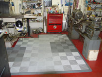 工廠車間防滑 耐油地墊 車間耐壓耐磨地板材料 車間加工區地面處理 設備周邊